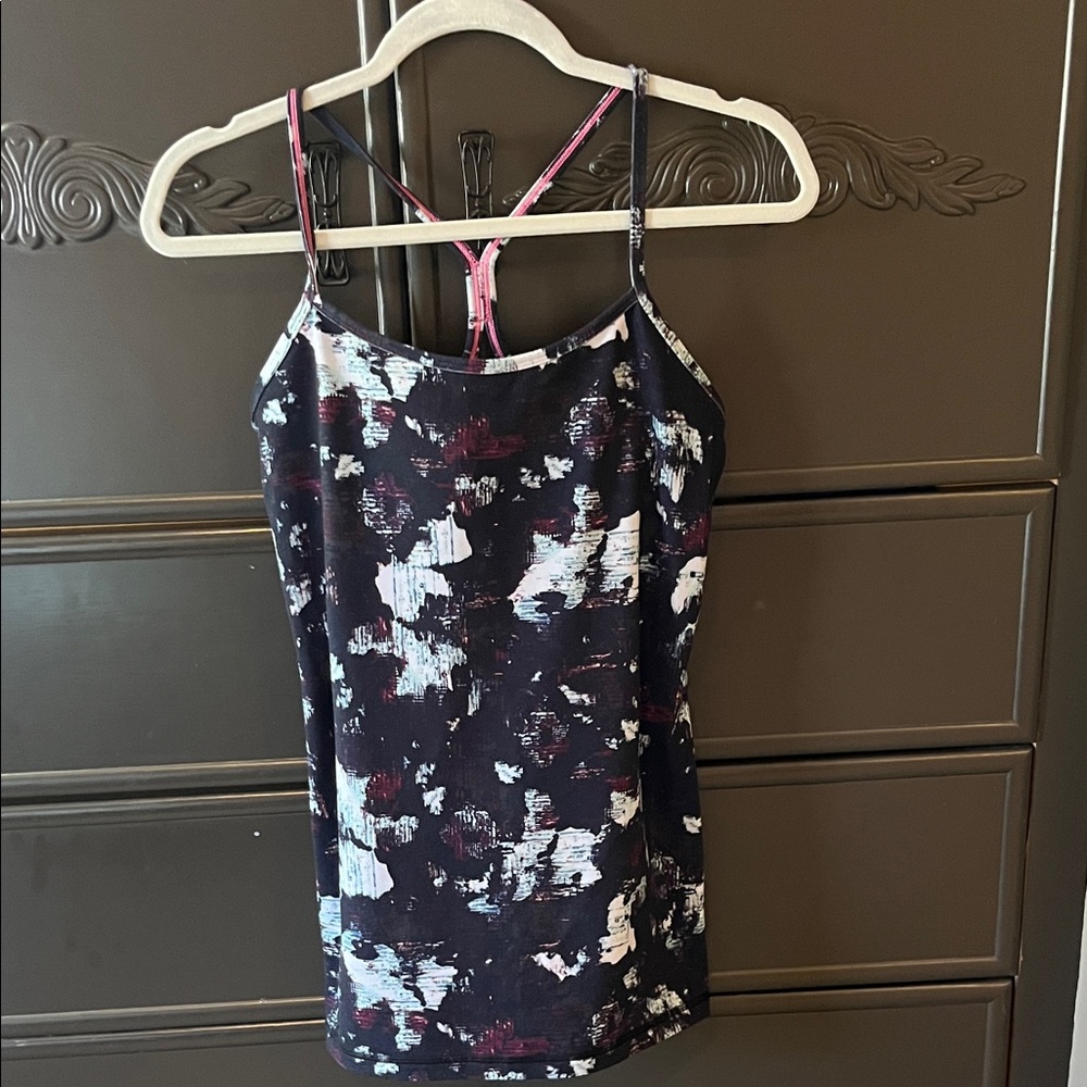 Lululemon- Abstract Print Black Racerback tank